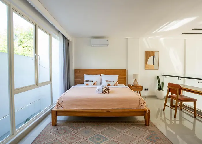 Villa Peaceful 2br Townhouse - Area *