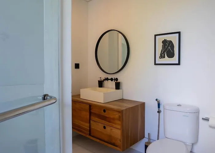 Peaceful 2br Townhouse - Area *